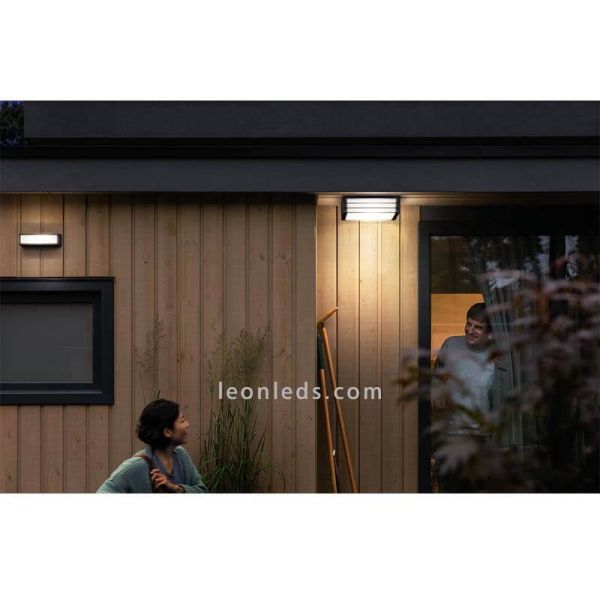 Plafón de techo exterior cuadrado E27 color antracita serie Moonshine marca Philips | LeonLeds Iluminación