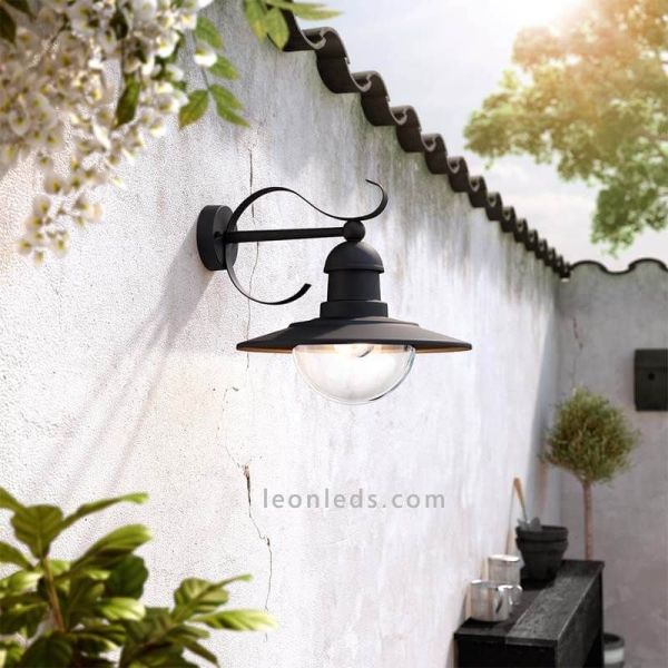 Aplique exterior vintage E27 aluminio Topiary foto de ambiente Philips | LeonLeds Iluminación