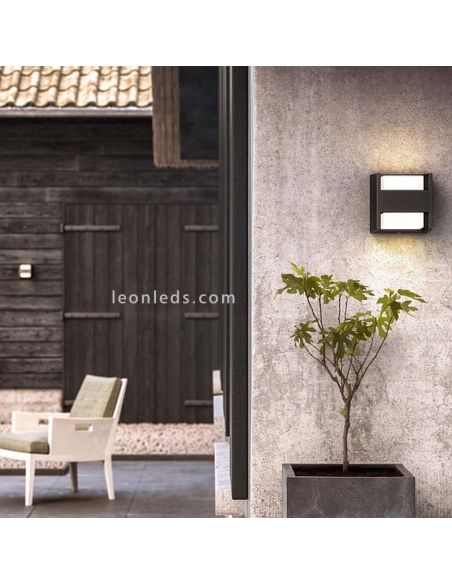 Aplique LED exterior cuadrado Arbour 2 luces 2x4.5W Philips | LeonLeds Iluminación