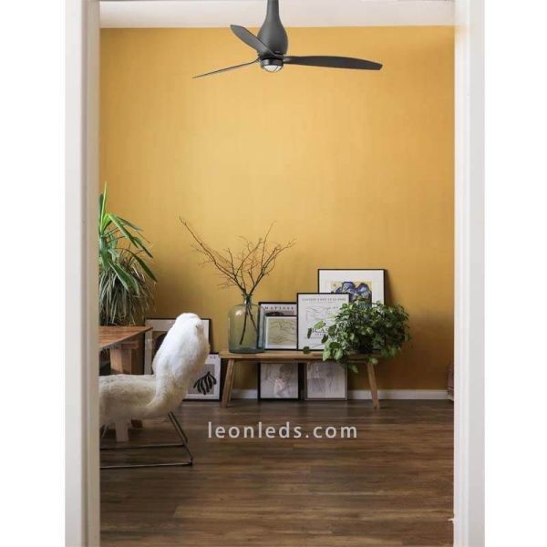 Ventilador de Techo Industrial Negro Mate Eterfan foto de ambiente Faro Barcelona | LeonLeds