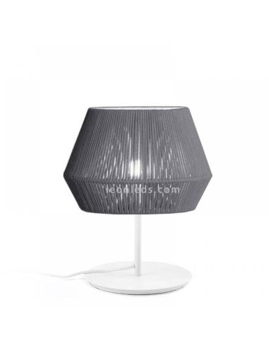 Tischlampe mit weißem Fuß und...