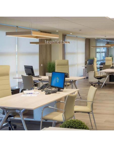 Luminária pendente quadrada minimalista de madeira Manolo | LeónIluminação Leds | luminária de teto marrom