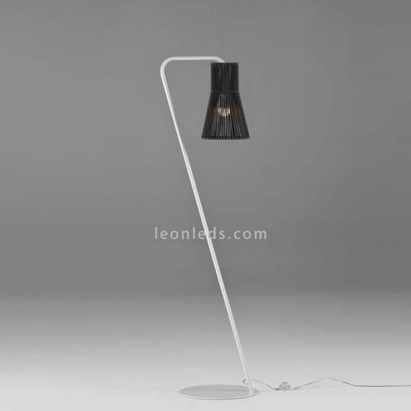 Lámpara de pie inclinada cuerdas personalizables 1xE27 Kora foto de ambiente marca Olé¡ By FM | LeonLeds Iluminación