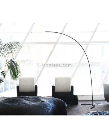 Lámpara de Pie LED negra de arco serie Shanghai foto de ambiente Trio Lighting | LeonLeds Lámparas de Pie LED