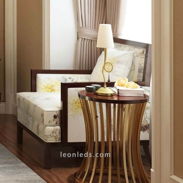 Lámpara de Sobremesa Dorada Clásica serie Paola 1XE14 foto de ambiente Mantra Iluminación | LeonLeds Iluminación