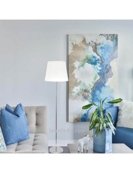 Lámpara de Pie Blanca serie Maldivas de foto de ambiente marca Fabrilamp | LeonLeds Iluminación