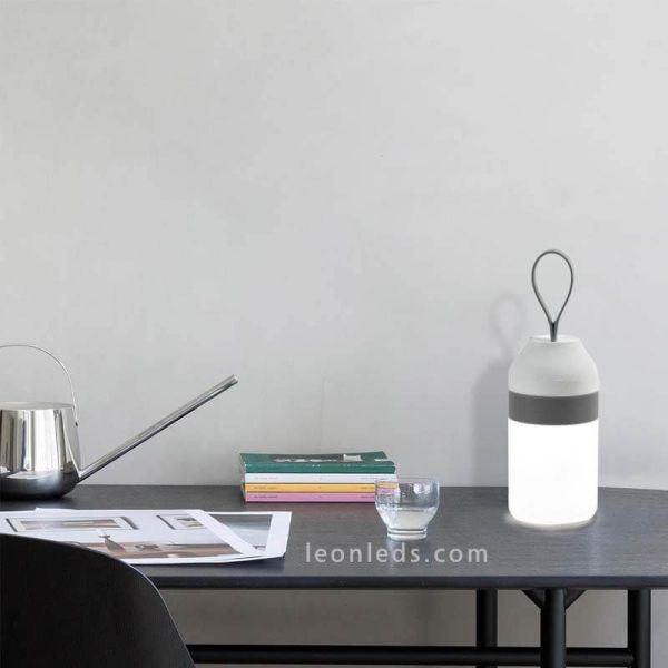 Altifalante de mesa com luz LED com bluetooth e bateria Série Move it foto da marca de ambiente ACB Lighting | Leon Iluminação L