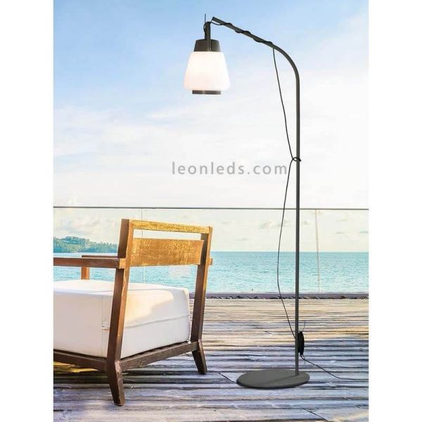 Lámpara de exterior Versatíl | Lámpara para exterior de sobremesa foto de ambiente Mantra | LeonLeds