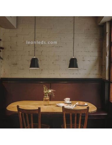 Lámpara de techo con forma campana estilo industrial Napa 1xE27 | LeónLeds Iluminación | color negro para comedor