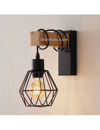 Aplique colgante de pared madera vintage Townshend foto de ambiente Eglo Lighting | LeonLeds Iluminación