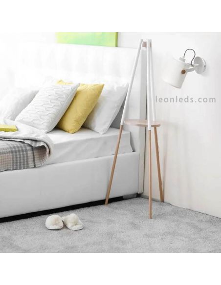 Aplique de pared color blanco y madera de la serie Nordica de mantra Iluminación | LeonLeds