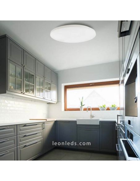 Luminária de teto led 60w com controle remoto redondo Foto ambiente Zero Smart Mantra | Leon Iluminação LED