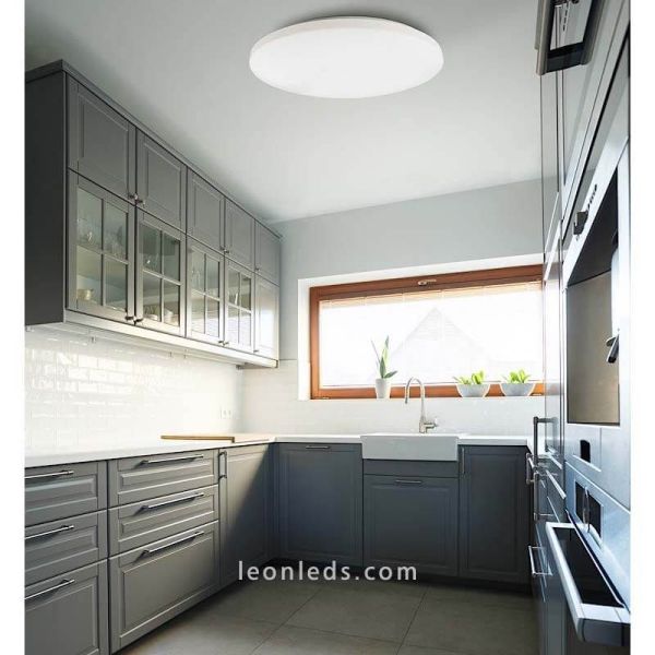 Plafon Led con mando a distancia 80W Zero Smart 5946 foto de ambiente Mantra | LeonLeds Iluminación