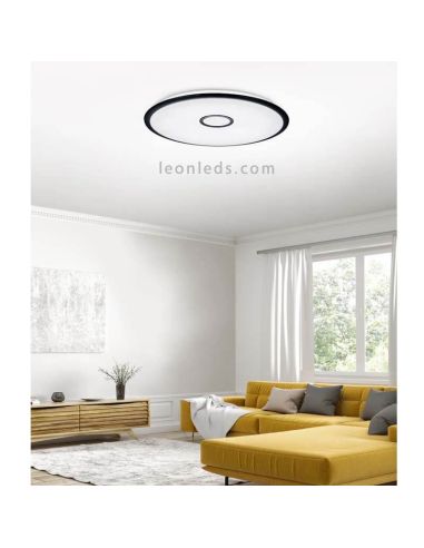 Plafón LED negro con mando a distancia 50W Okinawa marca Trio Lighting foto de ambiente | LeonLeds