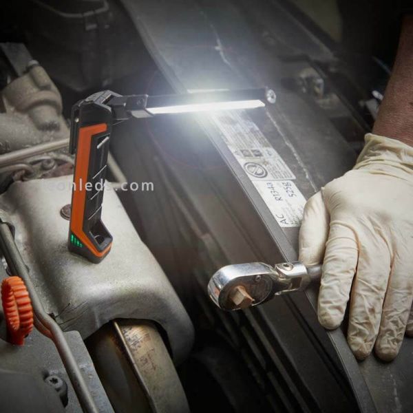 Linterna plegable de bolsillo LEDinspect POCKET200 | LeónLeds Iluminación | Linterna compacta para taller mecánico