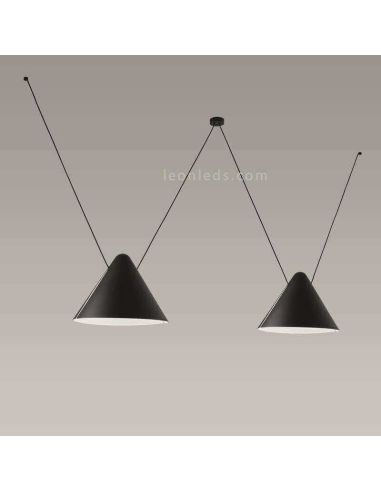 Deckenlampe mit konischen Schirmen...