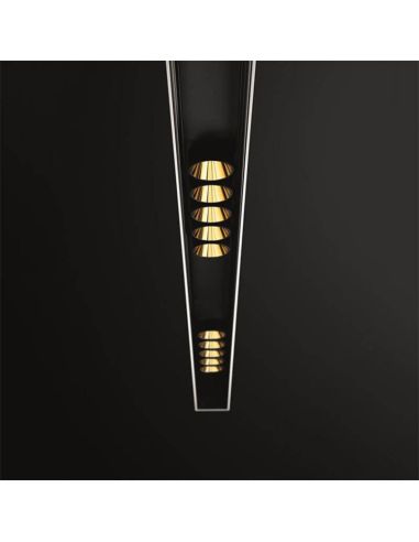 Primer plano de la lámpara de techo negra y dorada Black Foster 1200 de Arkoslight | LeónLeds.com