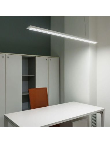 Arkoslight Slimgot Lâmpada de teto branca iluminada acima da mesa | LeonLeds.com