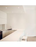 Varias lámparas Lark-111 de Arkoslight encendidas en una cocina | LeónLeds.com