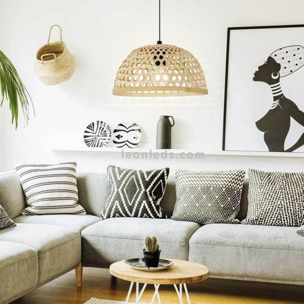 Lámpara colgante Claverdon de madera grande