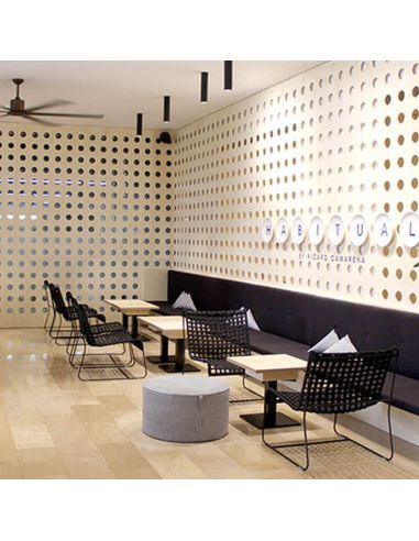 Plafón LED Scope 35 Surface de Arkoslight para iluminación de una cafetería | Leonleds