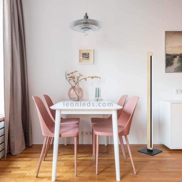 Lampadaire LED orientable Camacho en acier et bois Eglo Iluminación