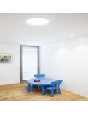 Downlight LED Drop Maxi 31W de Arkoslight iluminando un dormitorio | Leonleds