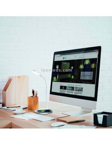 Lámpara de mesa LED Masserie blanca regulable con cargador por inducción ambiente