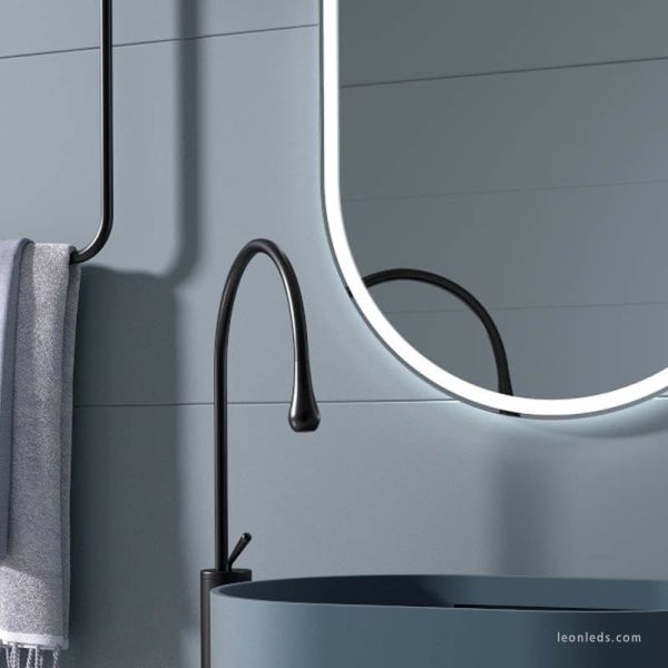 Espejo LED Ovalado Luzón 20W 2.521Lm para Baño IP44 Eurobath | LeonLeds