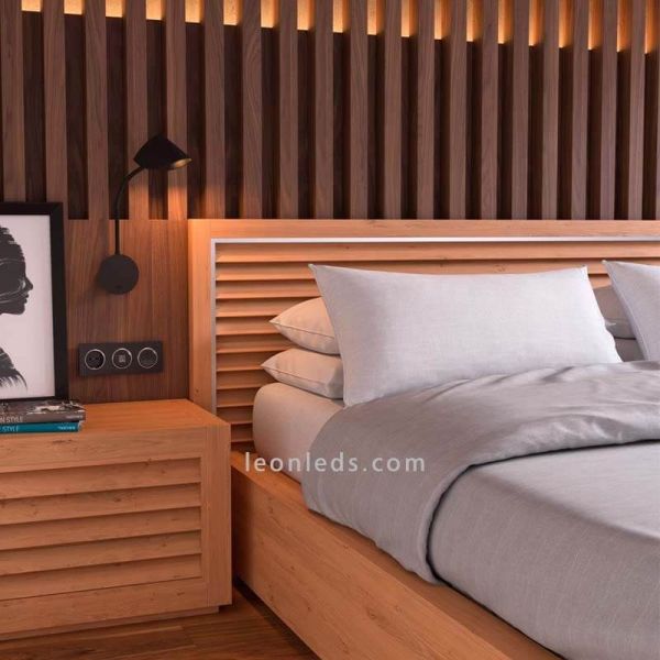 Aplique LED moderno negro Goa orientable ambiente