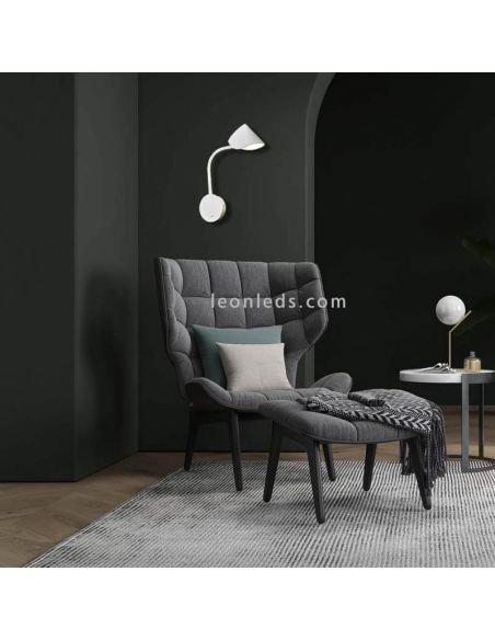 Aplique LED moderno blanco Goa con brazo lector ambiente