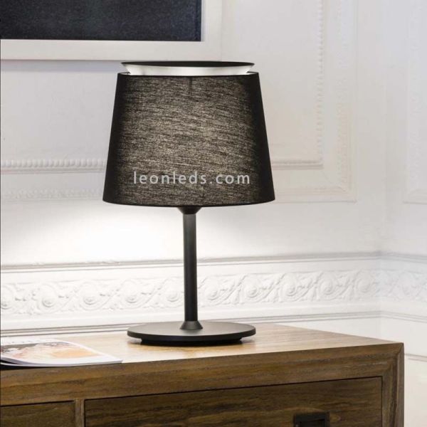 Lámpara de mesa Savoy de tela y metal negra ambiente