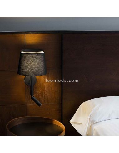 Aplique de tecido Savoy com braço de leitura em preto ambiente