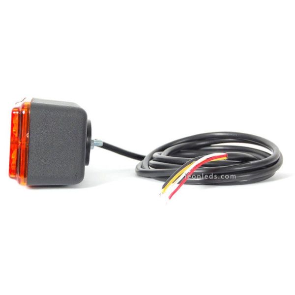 Piloto trasero LED para tractor rectangular 487 12V-24V 3 Funciones | LeonLeds