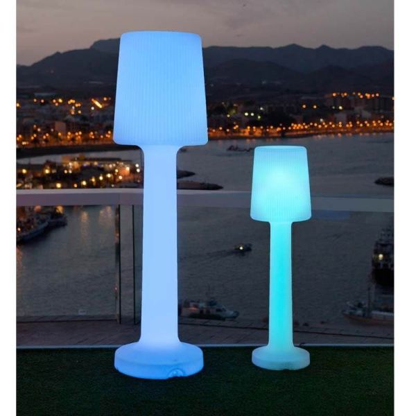 Lámpara de pie exterior recargable Carmen 110 o 165cm ambiente RGB