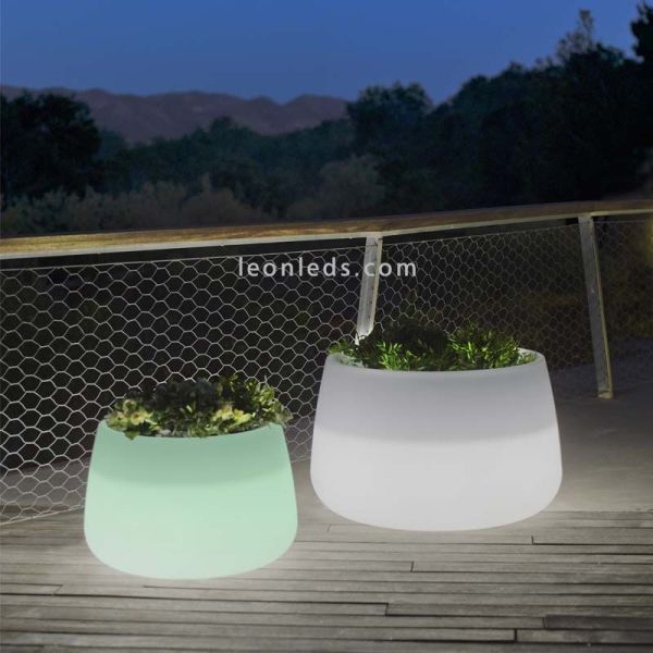 Camélia 60 RGB recarregável médio ao ar livre LED plantador