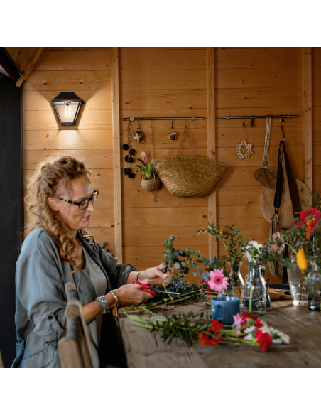 Aplique mural exterior negro Alpenglow 1xE27 ambiente