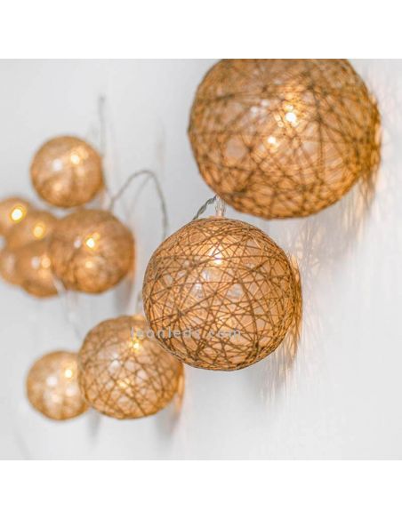 Guirnaldas redondas tejido trenzado yute foto ambiente Pallina New Garden | LeonLeds Iluminación