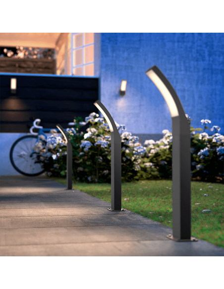 Baliza LED para jardín Splay antracita ambiente