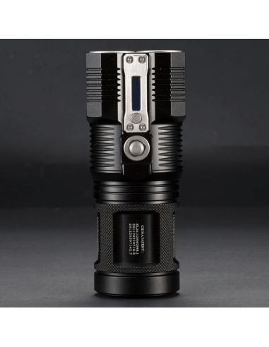 Muito potente lanterna de mão LED 6000Lm TM28 com tela Oled Nitecore | leonleds