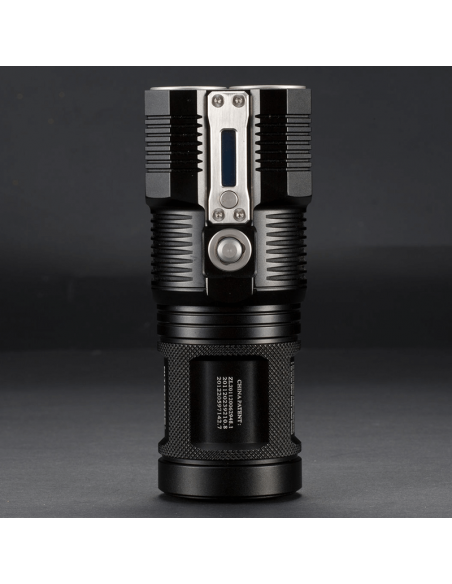 Lampe torche à main LED 6000Lm TM28 très puissante avec écran Oled Nitecore | leonleds