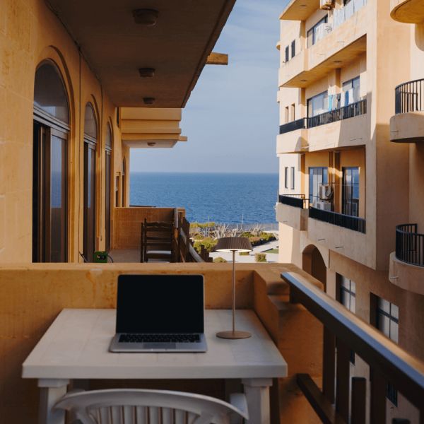 Lámpara de sobremesa exterior Relax Corten ambiente