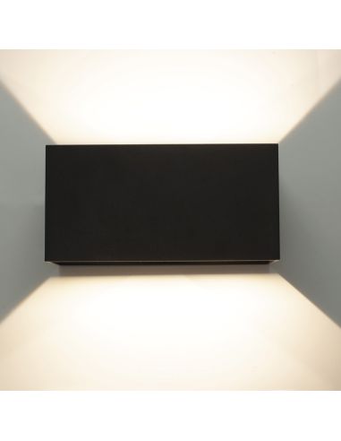 Rechteckige LED-Außenwandleuchte...