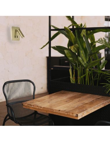 Aplique LED Cayman cuadrado con lector oro ambiente