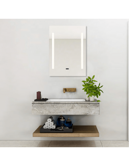 Espejo rectangular Ilona con luz LED lateral y reloj ambiente