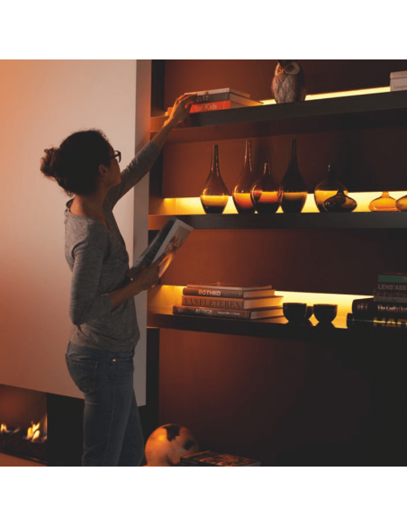 Tira LED Philips Hue Lightstrip Plus V4 2m multicolor