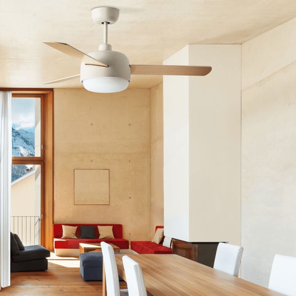 Ventilador con luz y aspas reversibles Klar ambiente