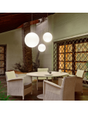 Lámpara colgante exterior Pianeta mediana Ø35cm 1xE27 ambiente