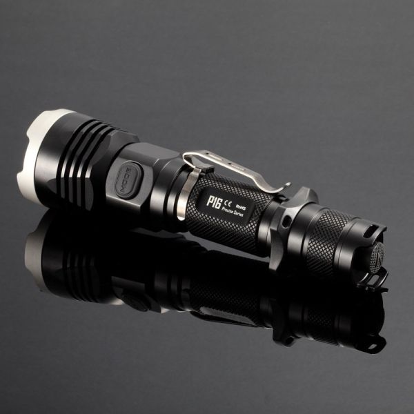 Kit Caza de maletin con Linterna LED y accesorios bateria cargador pulsador y filtros | LeonLeds Iluminación