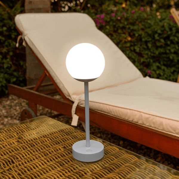 Lámpara de mesa portátil y recargable Norai Slim 30 gris
